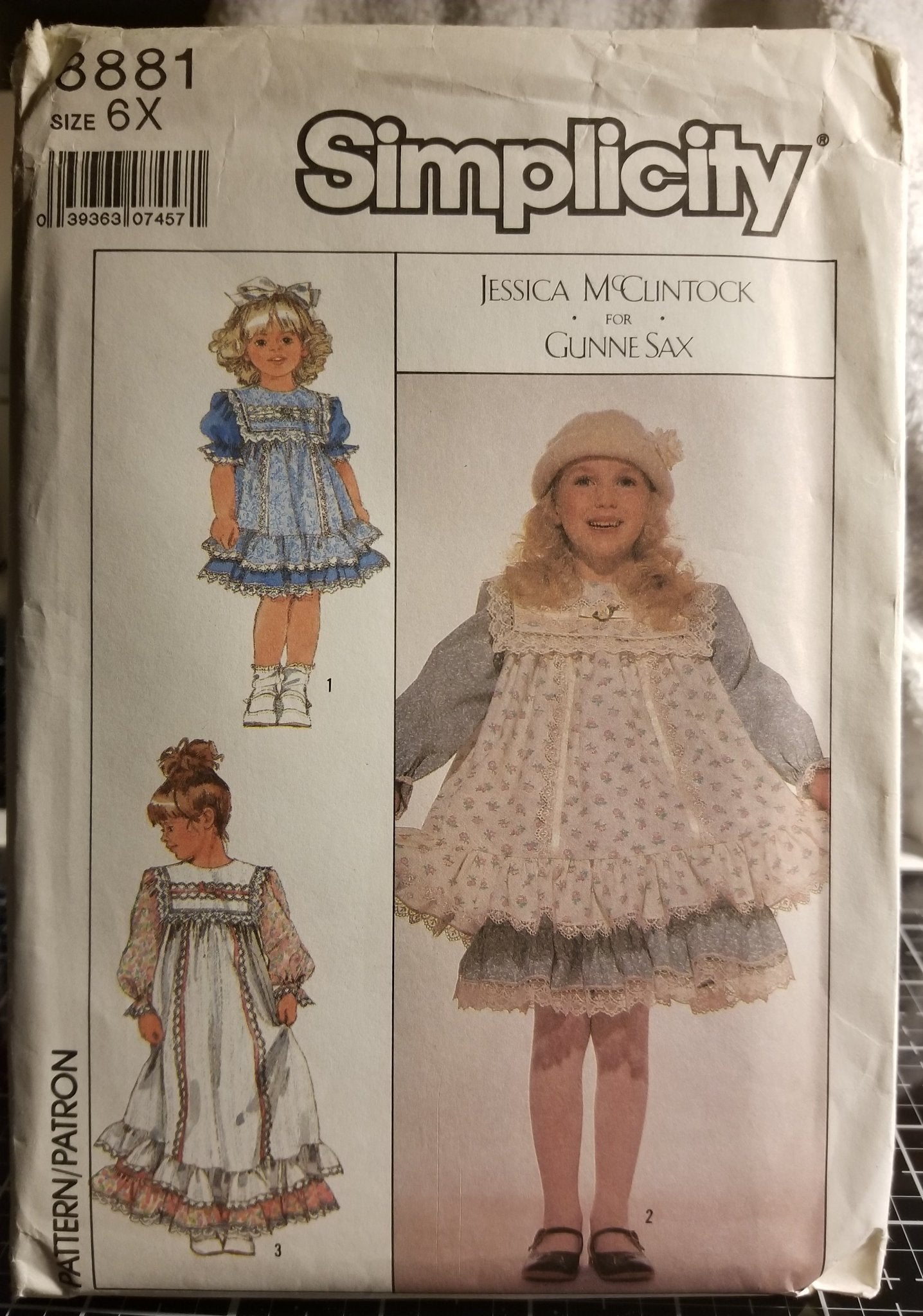 Simplicity 8881 Pattern Vintage Child Dress In Two Lengths